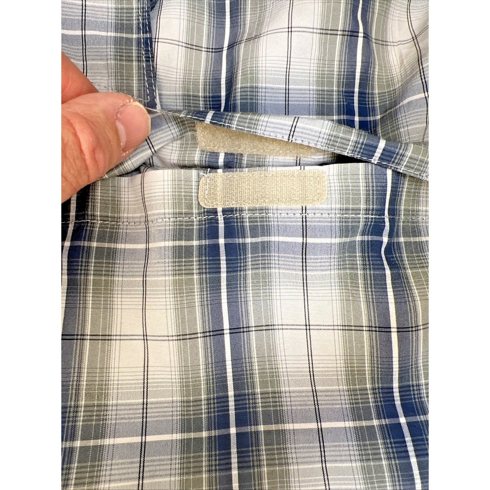 Wrangler ATG Plaid Button Up Shirt Men's Medium Mesh Yoke Poly Nylon Quick Dry - Picture 6 of 10